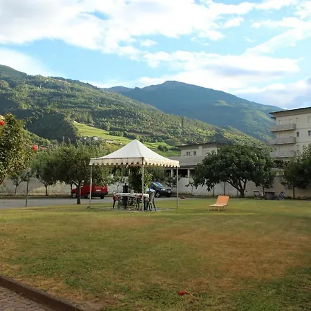 U 2 Piano Terra Apartment Aosta